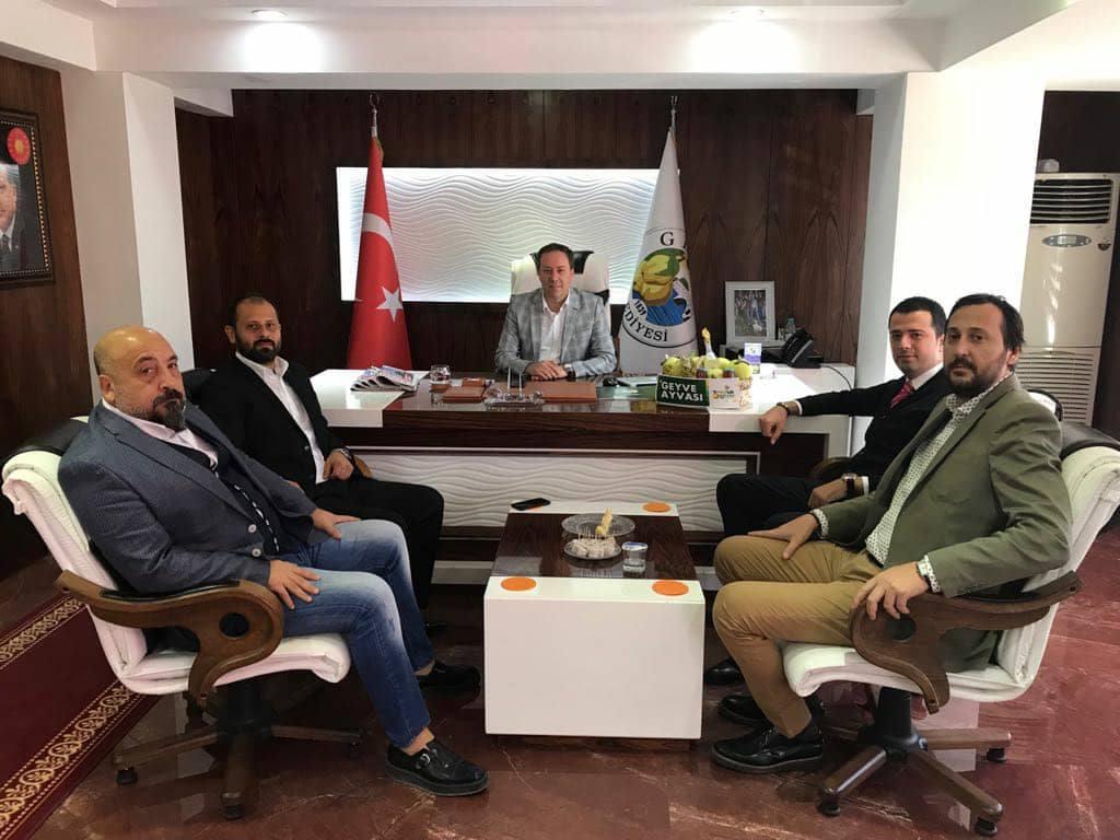 Geyve Belediye Başkanı Murat Kaya'yı ziyaret 